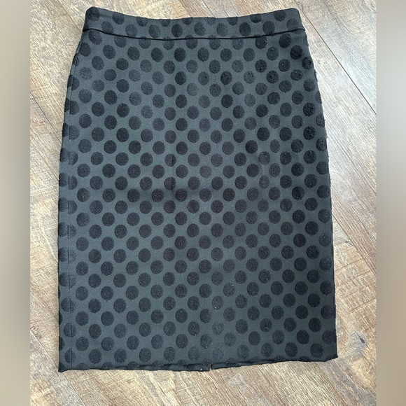 Ann Taylor Casual Polka dot skirt - Picture 1 of 4